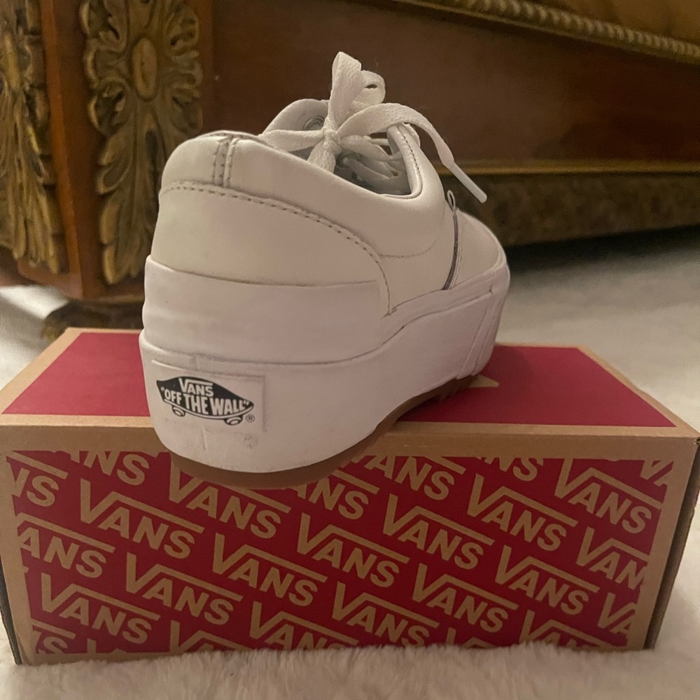 White Vans Platform